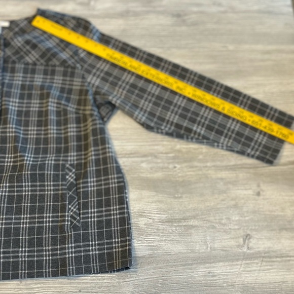Christopher & Banks Blazer Jacket Sz 1X Gray Plaid Lightweight Buttons Boat Neck - Picture 11 of 11